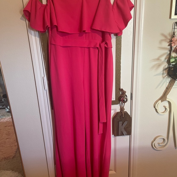 Hot Pink Fashion Nova ruffle sleeve jumpsuit size 1X - Picture 2 of 3